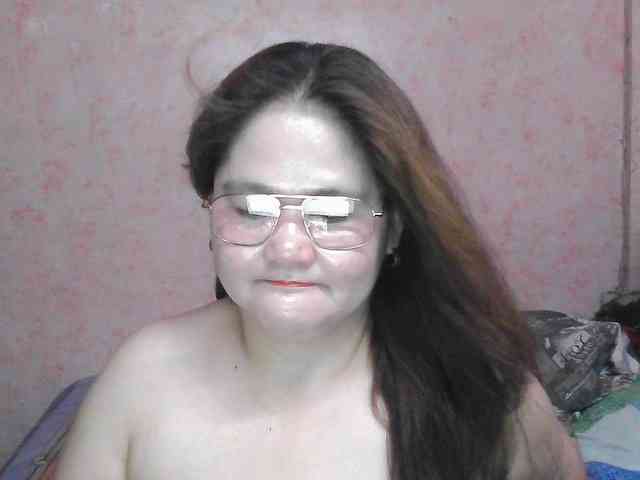 NICEtitspinay webcam