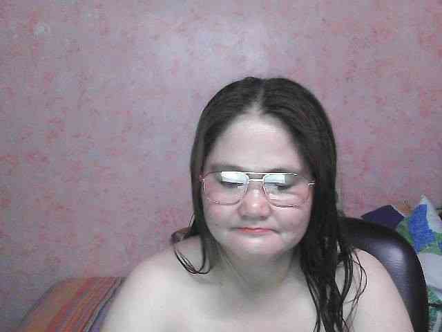 NICEtitspinay webcam