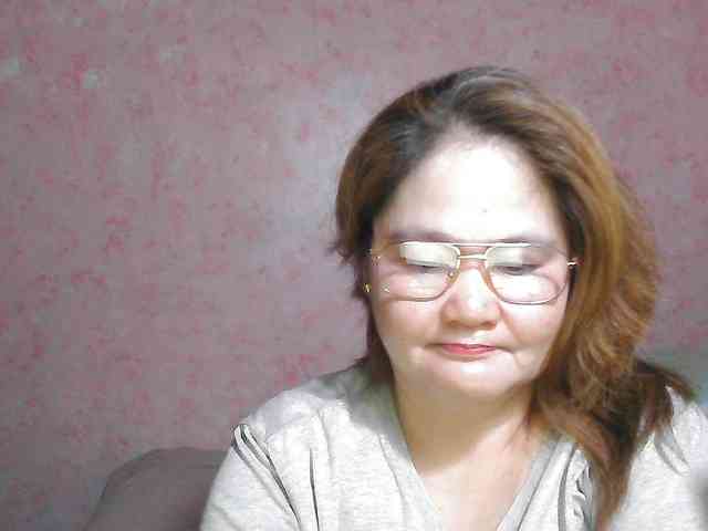 NICEtitspinay webcam