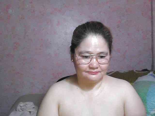 NICEtitspinay webcam