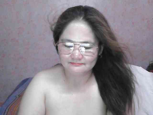 NICEtitspinay webcam