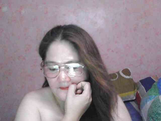 NICEtitspinay webcam