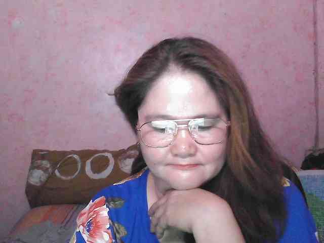 NICEtitspinay webcam