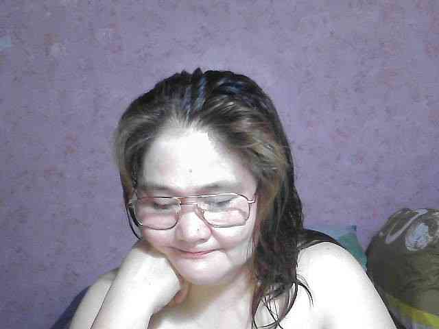 NICEtitspinay webcam