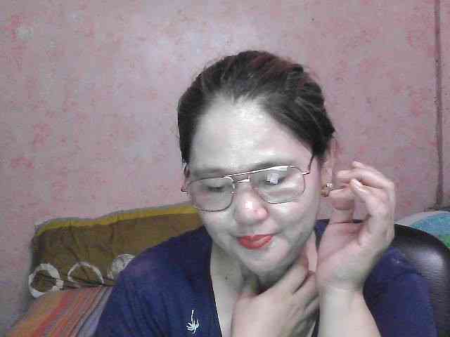 NICEtitspinay webcam