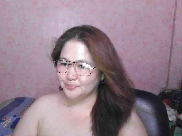 NICEtitspinay webcam