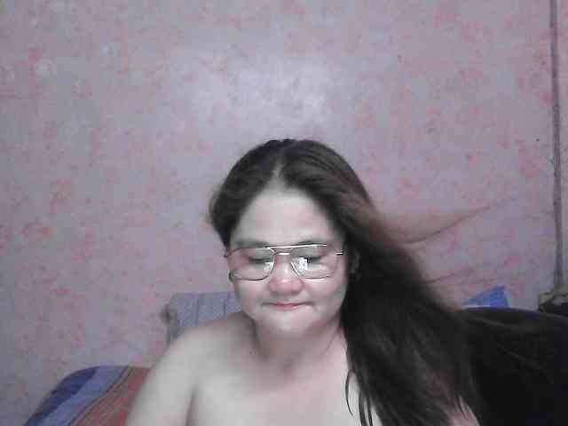 NICEtitspinay webcam