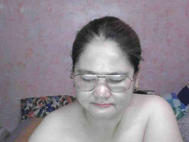 NICEtitspinay webcam