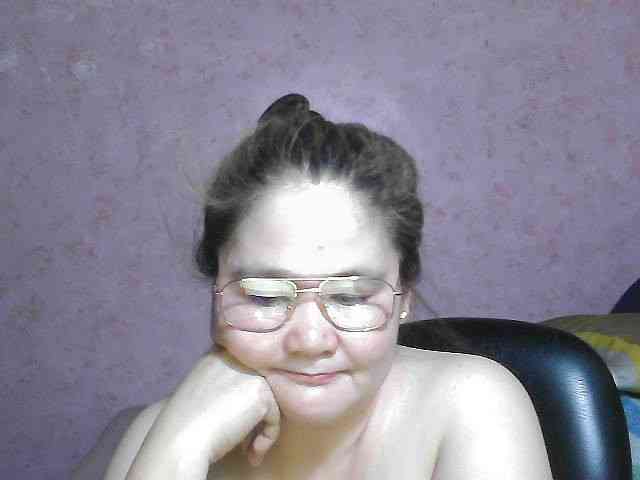 NICEtitspinay webcam