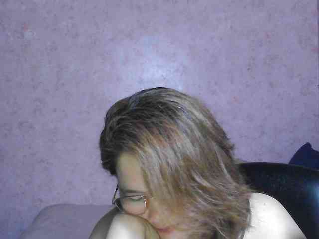 NICEtitspinay webcam