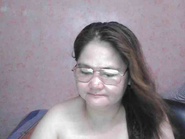 NICEtitspinay webcam