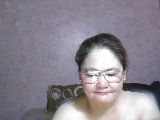 NICEtitspinay webcam