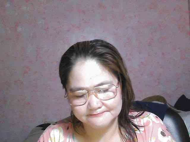NICEtitspinay webcam