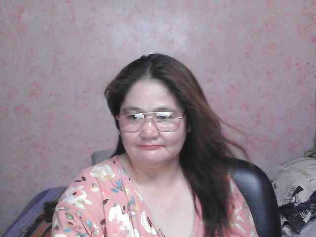 NICEtitspinay webcam
