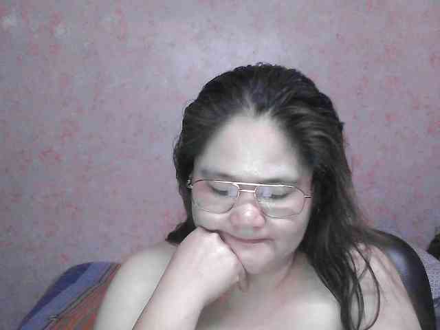 NICEtitspinay webcam