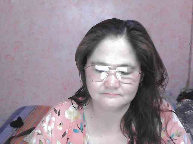 NICEtitspinay webcam