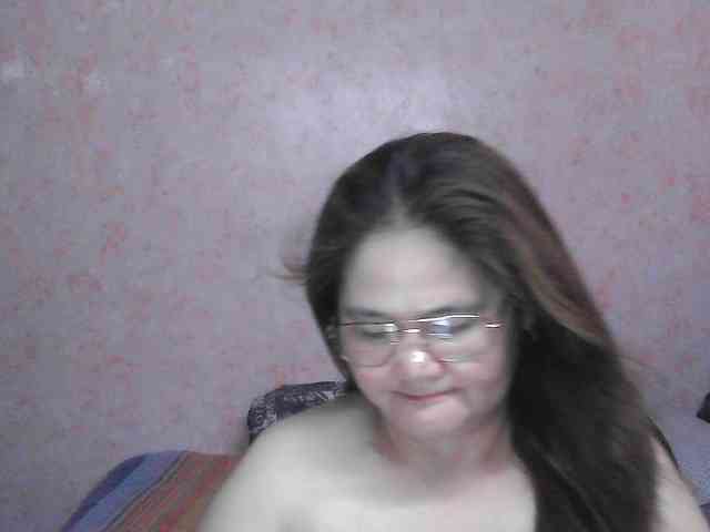 NICEtitspinay webcam