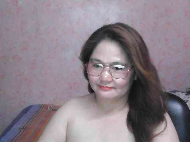 NICEtitspinay webcam