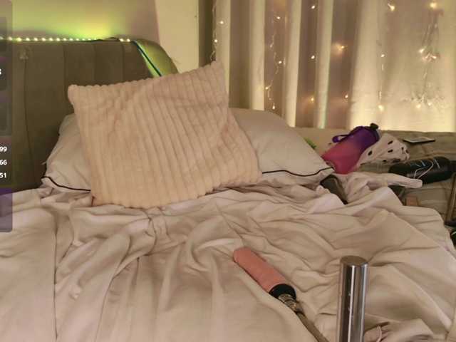 HiBoyS, live now on BongaCams