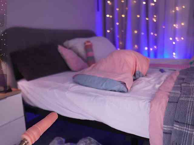 CherryGirlfriend webcam