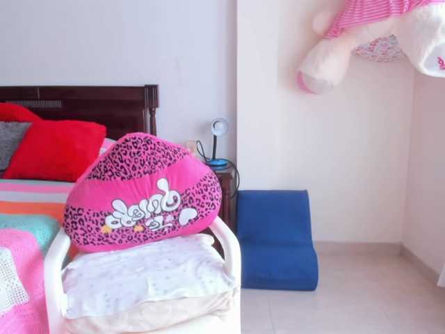 skarlethking8 live cam on BongaCams