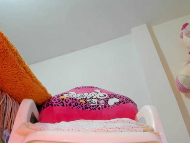 skarlethking8 live cam on BongaCams