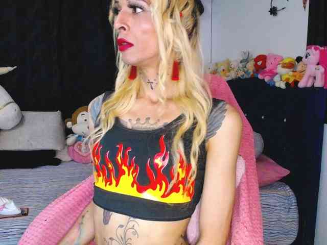 flaquitacoral Sex Cam Show