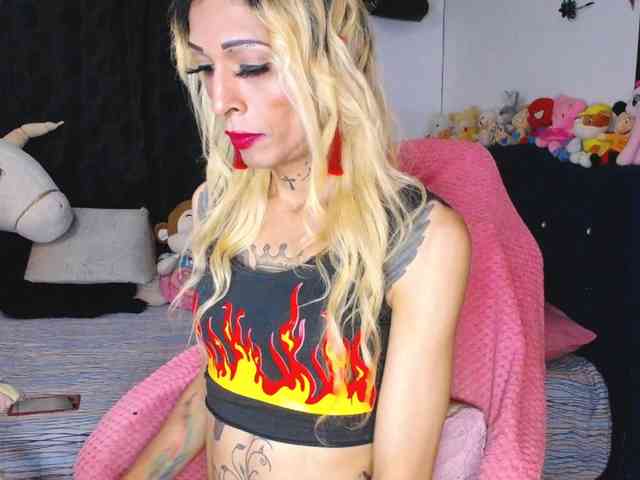 flaquitacoral Sex Cam Show