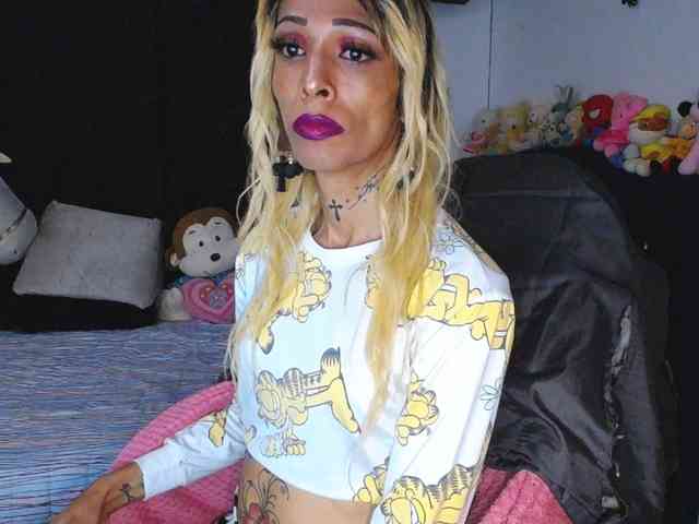 flaquitacoral Sex Cam Show