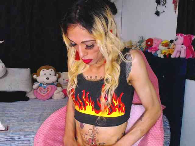 flaquitacoral Sex Cam Show