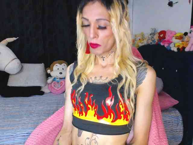 flaquitacoral Sex Cam Show