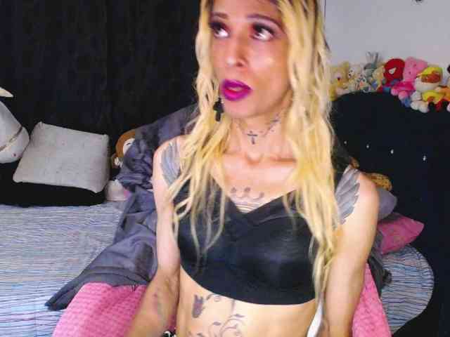 flaquitacoral Sex Cam Show