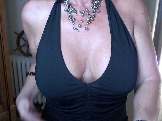 -PimentRouge- live cam on BongaCams