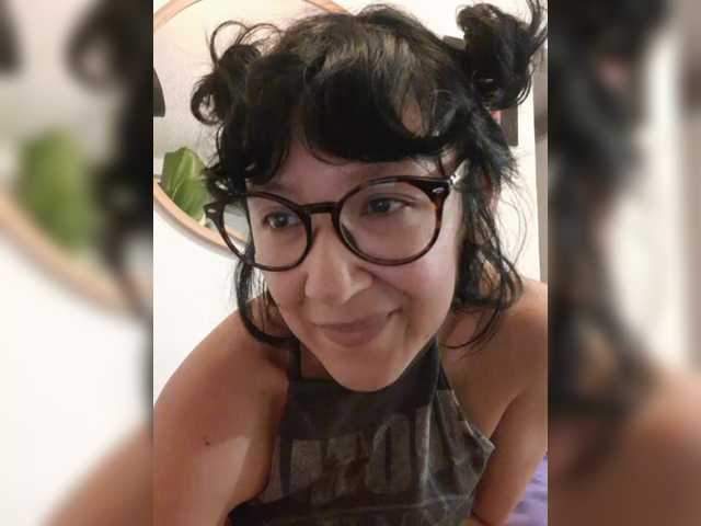 Fruttituttis live cam on BongaCams