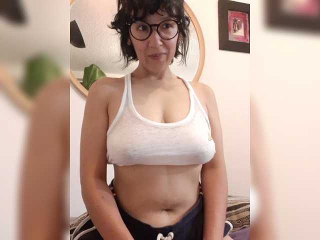 Fruttituttis live cam on BongaCams