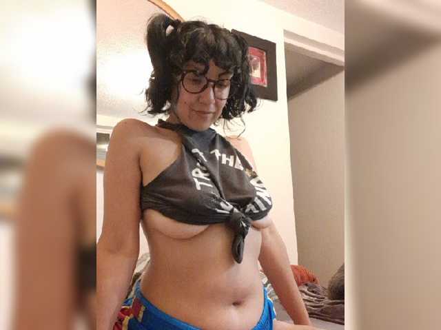 Fruttituttis live cam on BongaCams