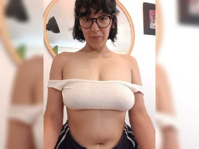 Fruttituttis live cam on BongaCams