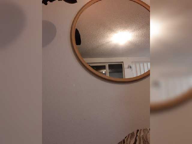Fruttituttis — live female cam