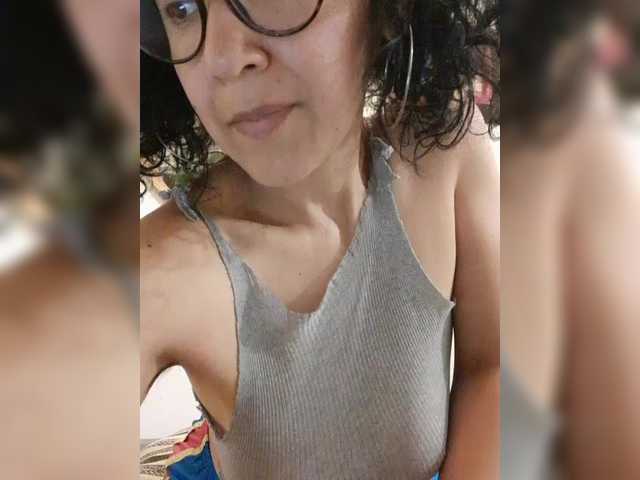 Fruttituttis live cam on BongaCams