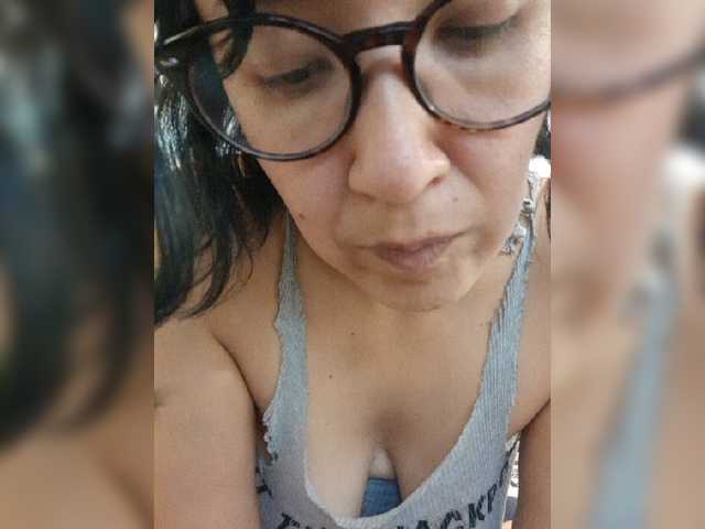 Fruttituttis live cam on BongaCams
