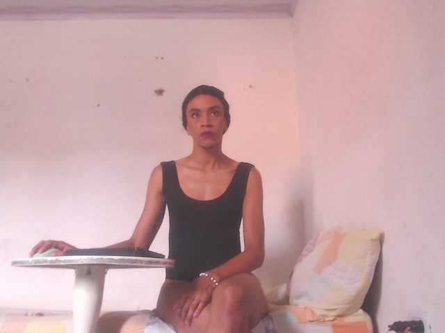valeria-hot