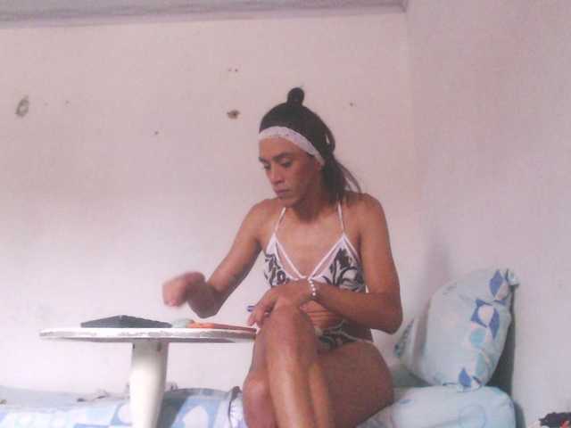 valeria-hot