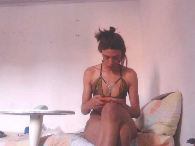 valeria-hot