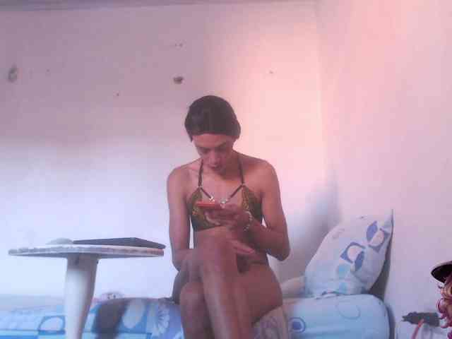 valeria-hot
