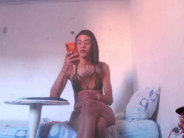 valeria-hot