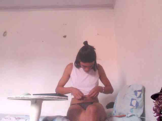 valeria-hot