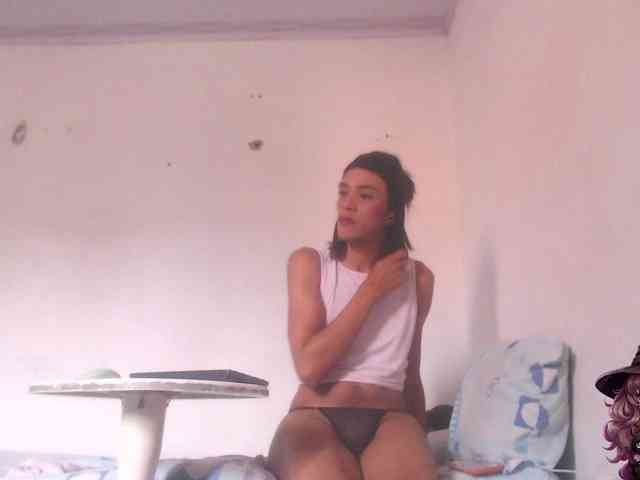 valeria-hot