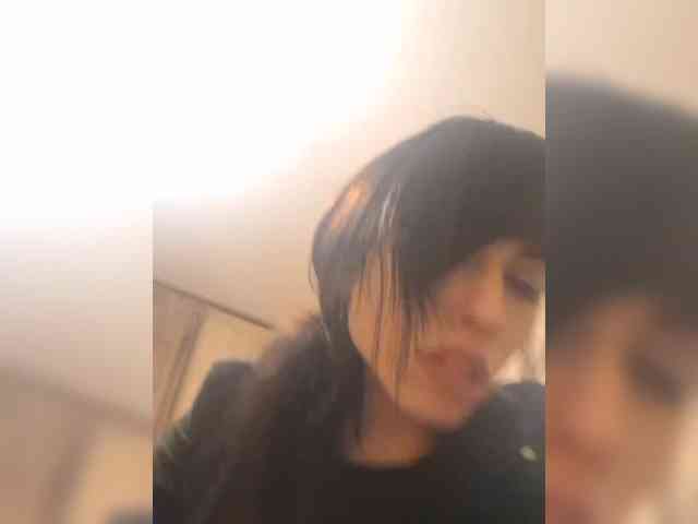 Violet-gold Live Webcam on BongaCams