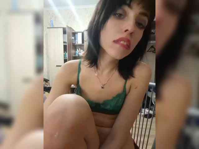 Violet-gold Live Webcam on BongaCams