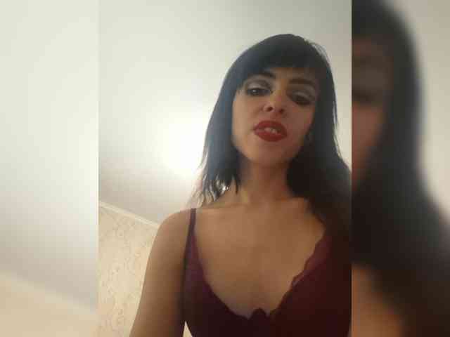Violet-gold Live Webcam on BongaCams